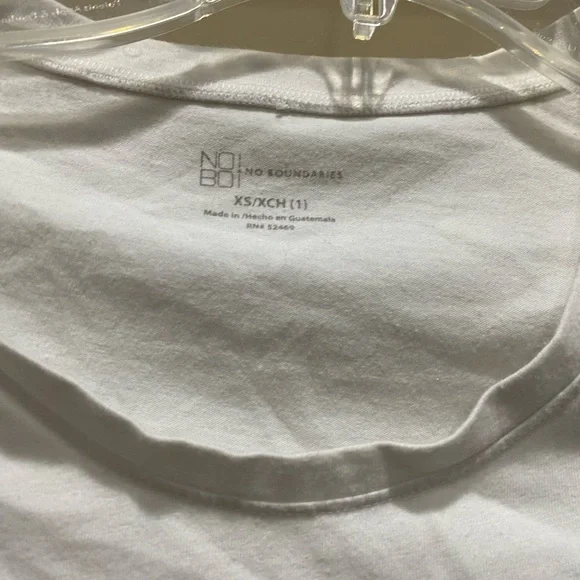 2- No Boundaries Basic Tee Bundle XS Orange & White Short Sleeve Tops 239 - Picture 4 of 5